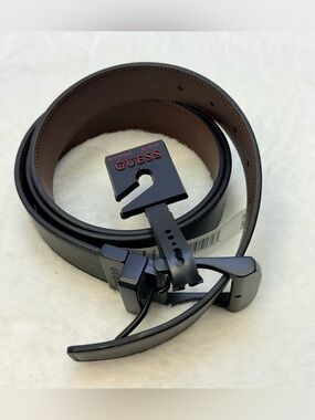 GUESS Men's Black and Brown Reversible Leather Belt